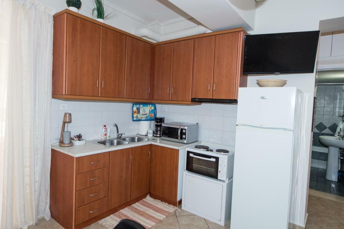A Beautifull 2Nd Floor Apartment Close To The Port Каламата Екстер'єр фото